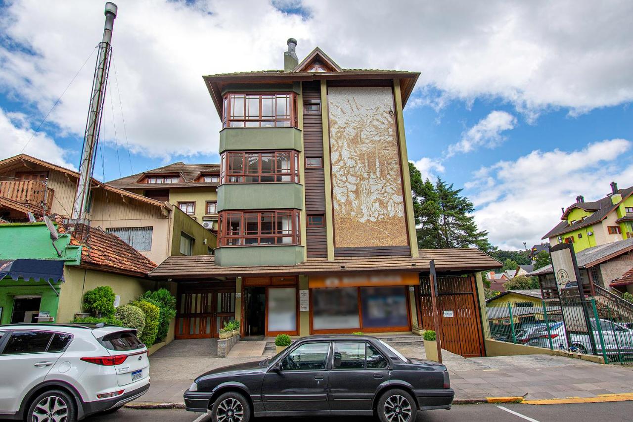 Borges de Medeiros, 500m da Rua Coberta, 4 pessoas - B&B