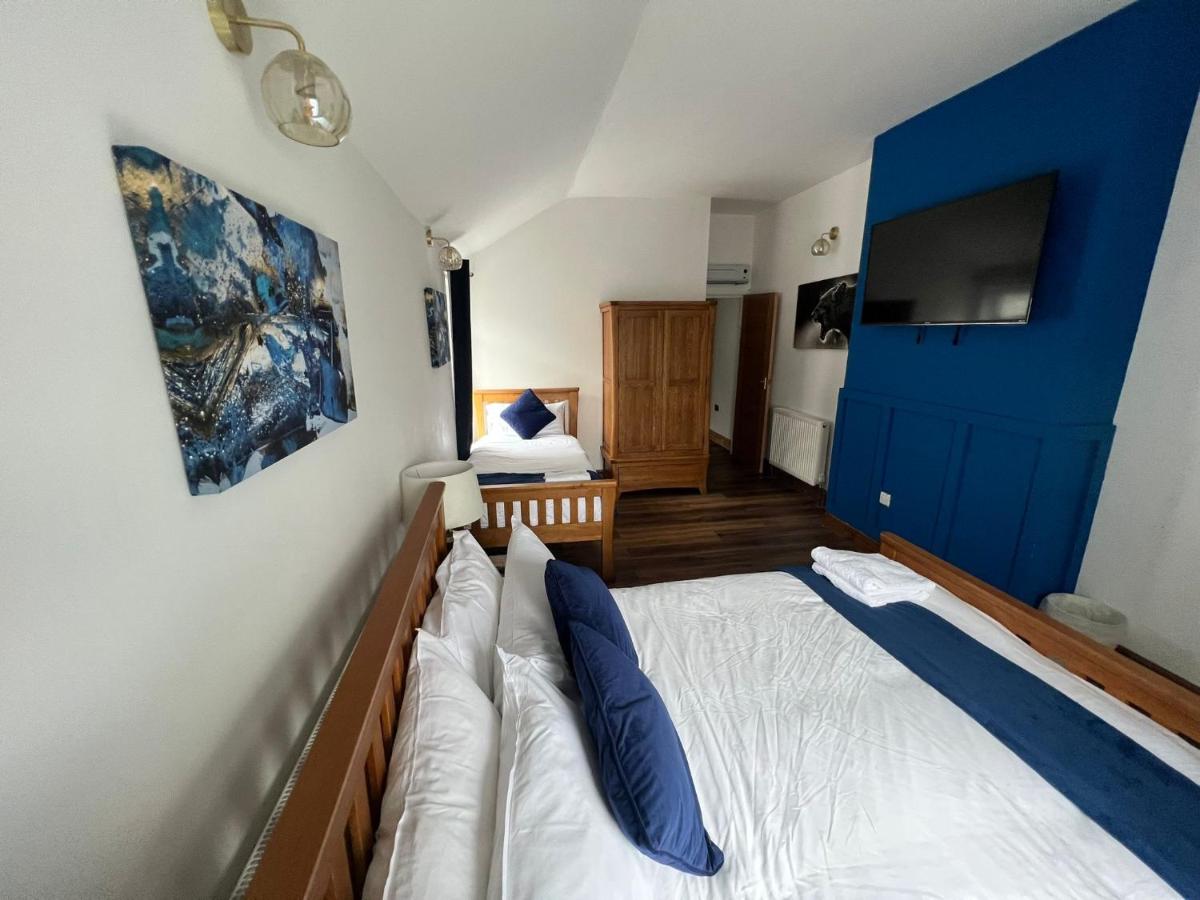 City Escape , 10 mins walk to the City Centre and Principality Stadium Sleeps 5 - Ferienwohnung