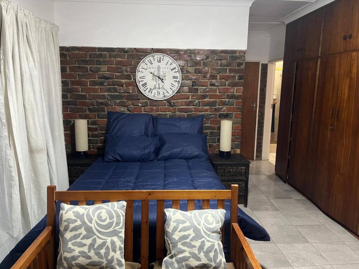 B&B Bloemfontein - 50 on Cap - Bed and Breakfast Bloemfontein