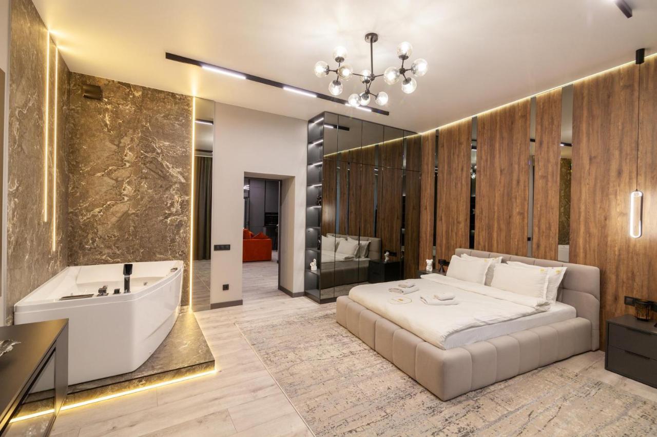 Apartment mit Balkon
