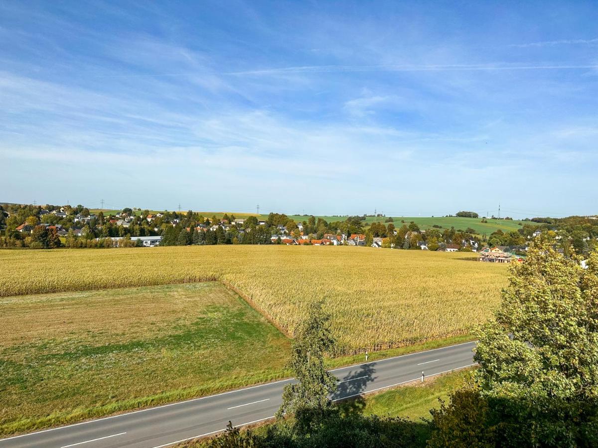 Modernes Apartment Nähe Chemnitz Wifi Netflix - B&B