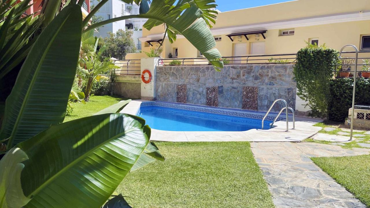 Nuevo con Piscina y Parking en la Playa - B&B