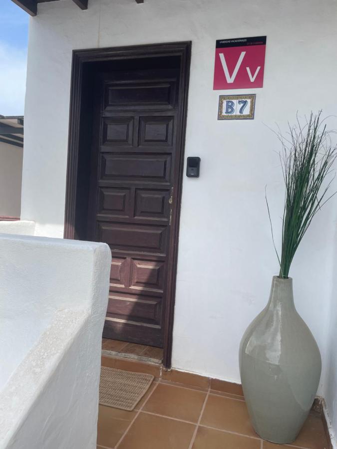 Apartamento con amplia terraza en la playa - B&B Puerto del Carmen