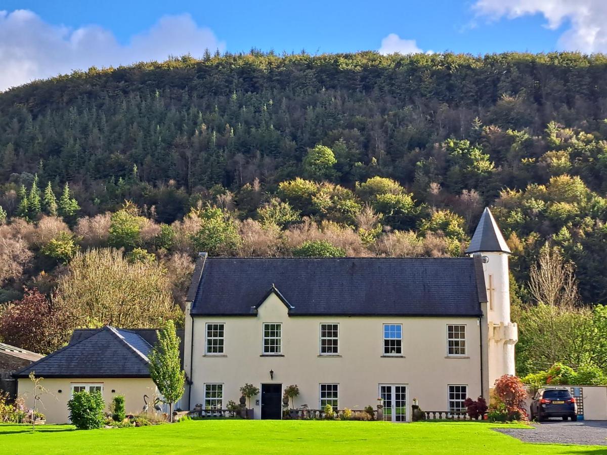 B&B Carmarthen - Glangwili Mansion - Luxury 5 star Bed & Breakfast - Bed and Breakfast Carmarthen