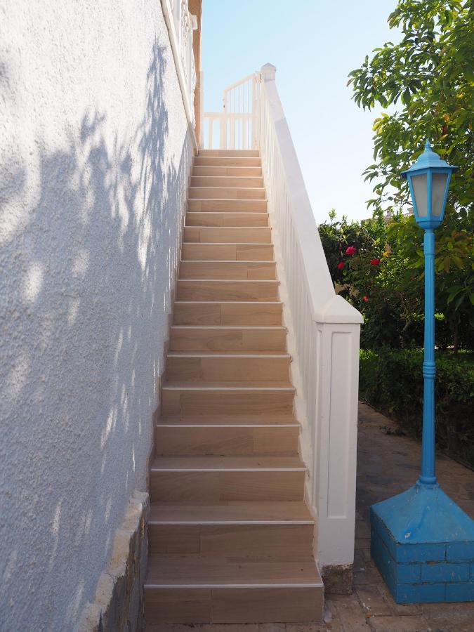 Casa Narú Albir, duplex appartement met ruim terras en buitenkeuken - Ferienwohnung