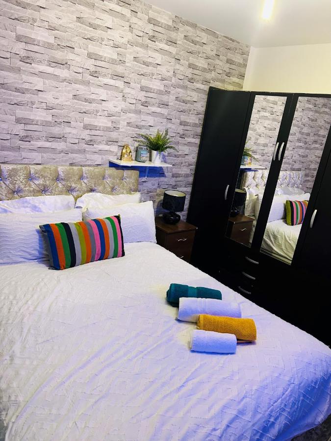 One Bedroom Apartment Barking - B&B