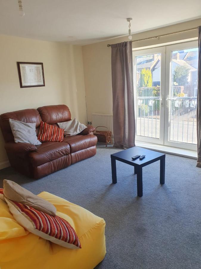 B&B Horsham - One bedroom Apartment in the heart of Horsham city centre - Bed and Breakfast Horsham