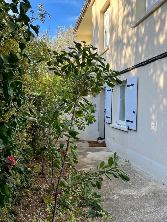 Le Pistachier - Maison cozy avec jardin privatif - Bed and Breakfast