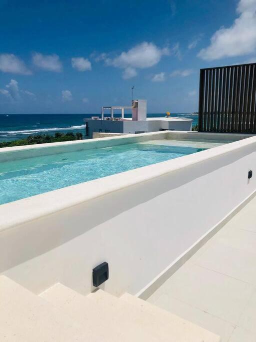 Casa Blanca By The Caribbean Sea - B&B