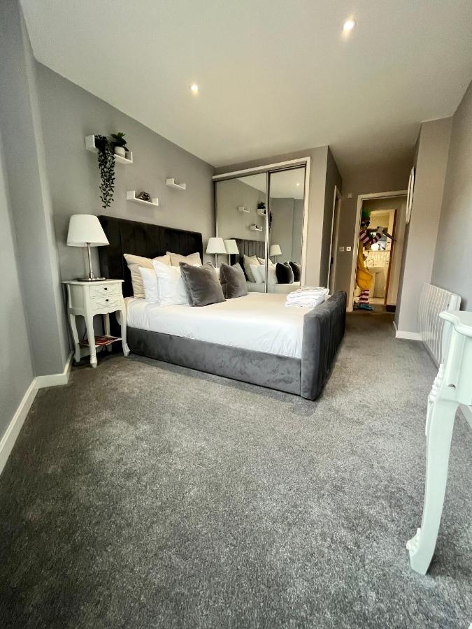 Glas Go Executive 2-Bedroom Apartment near OVO Hydro Free Parking - Ferienwohnung Glasgow