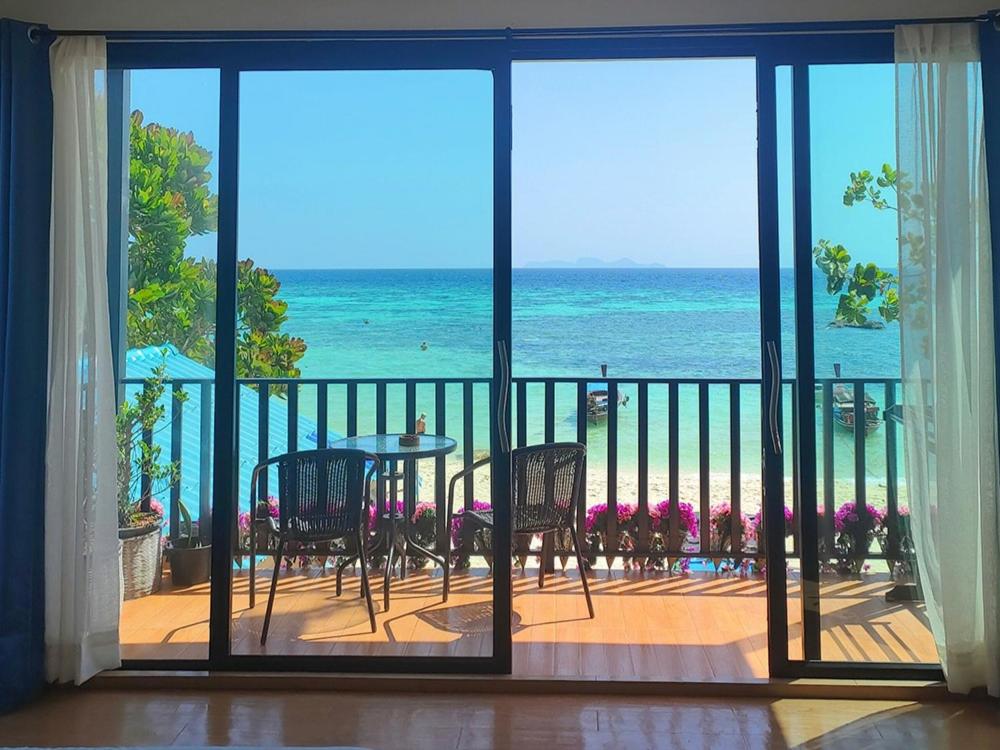 Lipe Sunrise Beach House - B&B