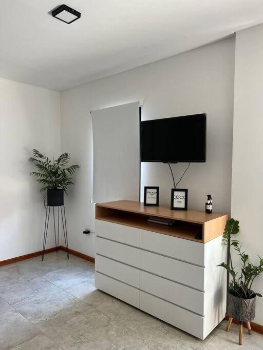 DEPARTAMENTo EN COMPLEJO RESIDENCIAL CON COCHERA - B&B