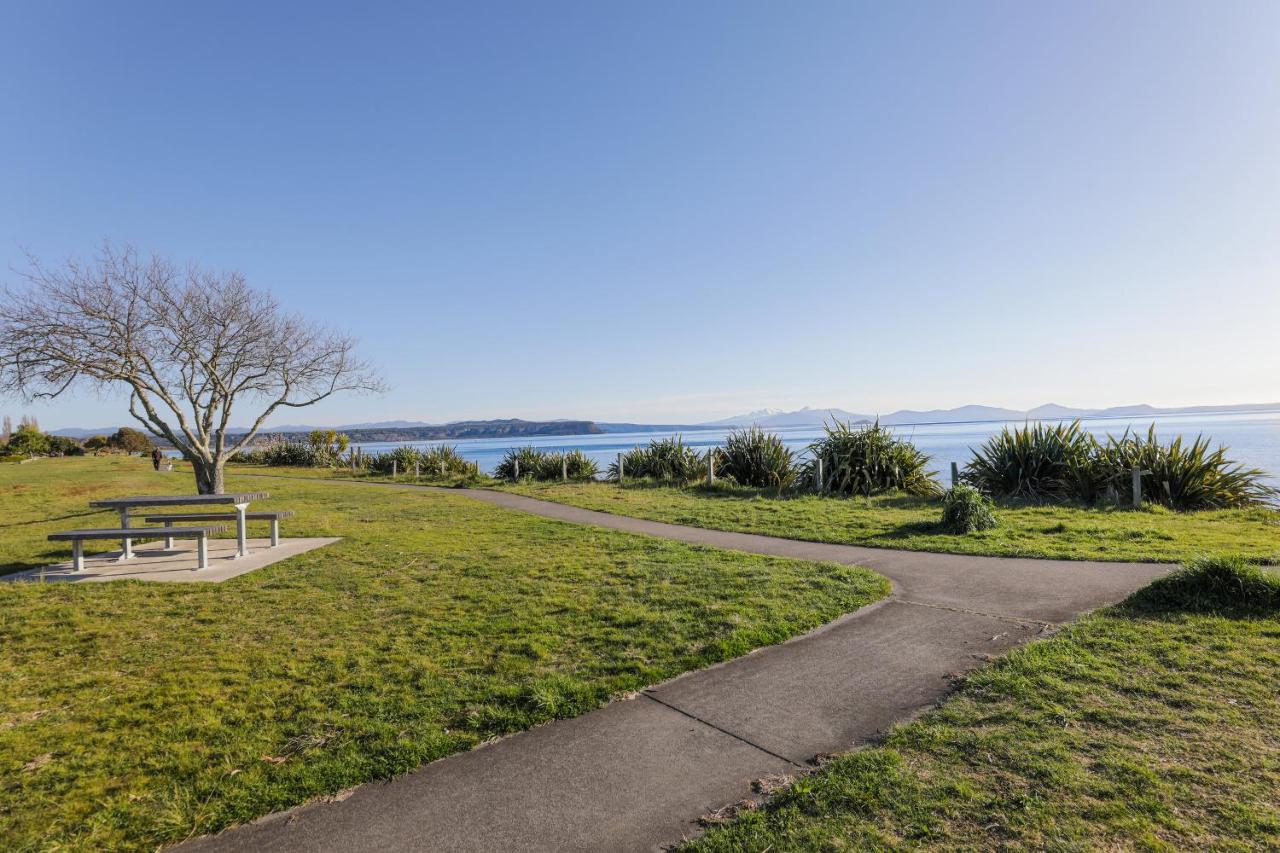 Five Mile Yay - Five Mile Bay Holiday Home - B&B Taupo