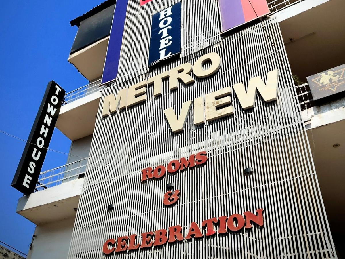 Pet Friendly Metroview Rooms & Hotel