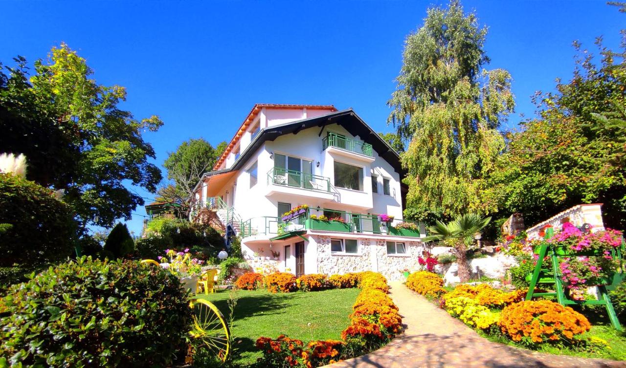 B&B Ohrid - Villa Forest Paradise - Bed and Breakfast Ohrid