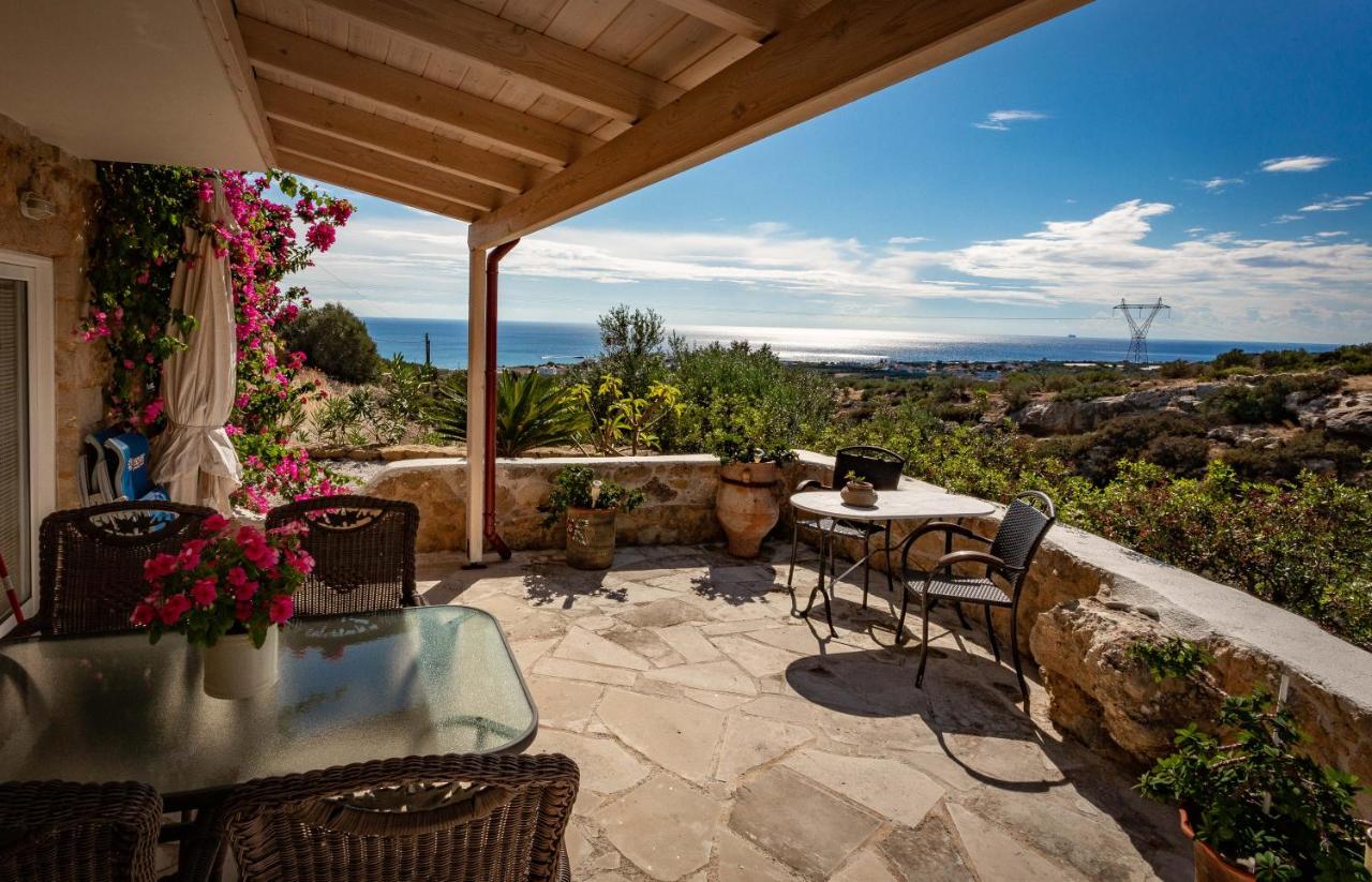 Oniero - Ferienwohnung Makrigialos