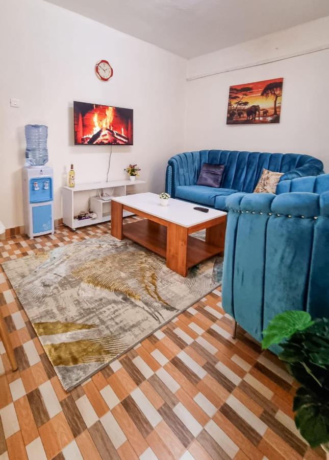 Spacious 1br Fully Furnished with Parking Nakuru - B&B Nakuru