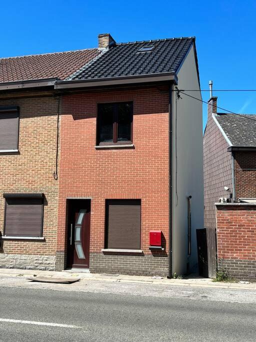 Woning met 2 slaapkamers - Bed and Breakfast Lambusart