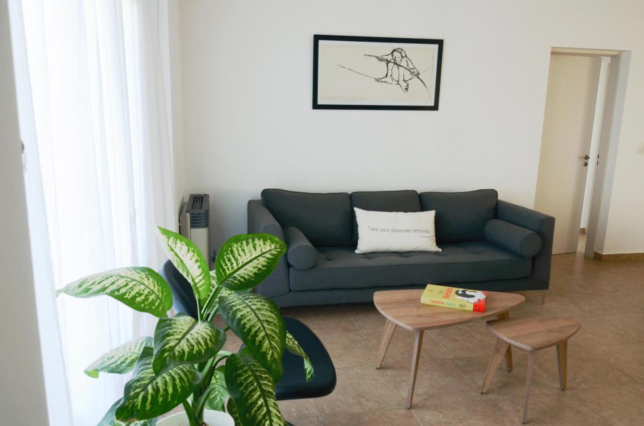 Linea Recta Sur- Mara, departamento amplio, luminoso, dos dormitorios, a pasos del mar - Ferienwohnung Puerto Madryn