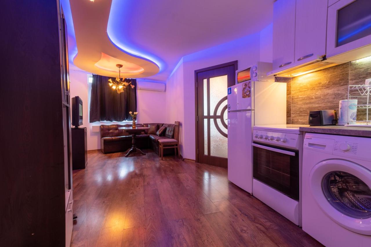 Cozy Apart TOP Center AUBG Free Garage Parking - Bed and Breakfast Blagoëvgrad