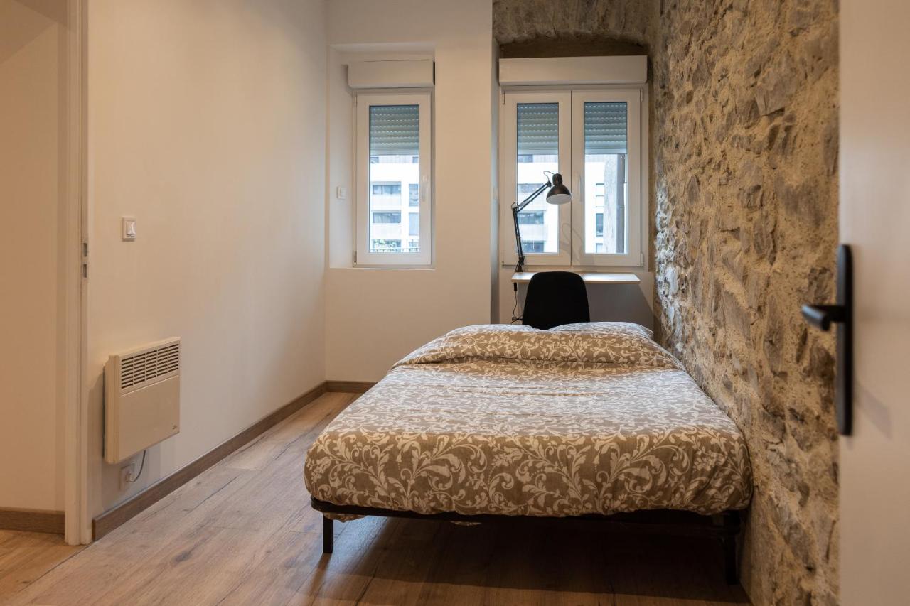 1 Appartement OU Chambres privées en centre ville Choisissez UNE option - Chambres d’hôtes