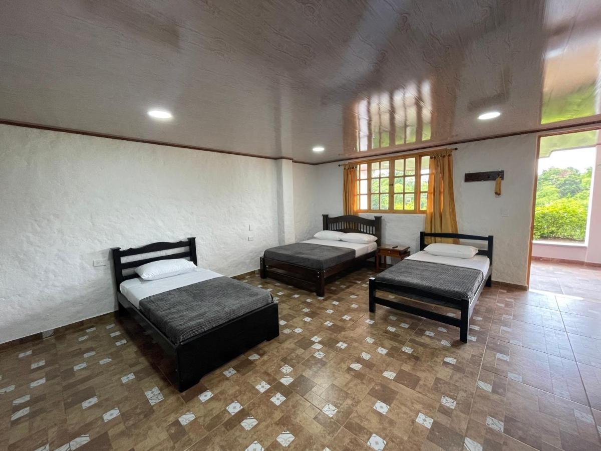 Camera Familiare con Bagno Privato