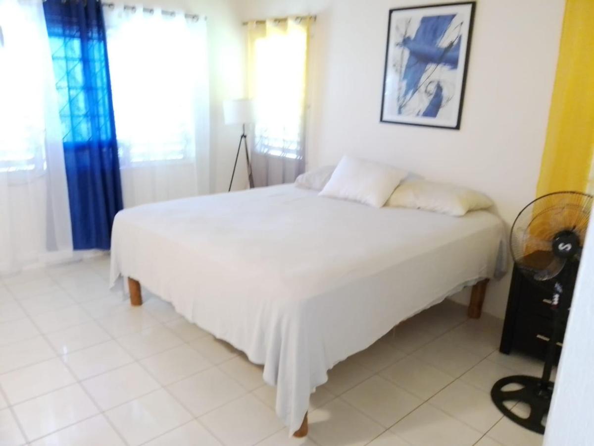 B&B Montego Bay - Seashells & Sunshine - Bed and Breakfast Montego Bay