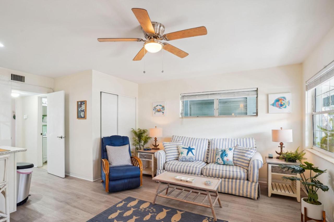 Beach Quarters #2 - B&B