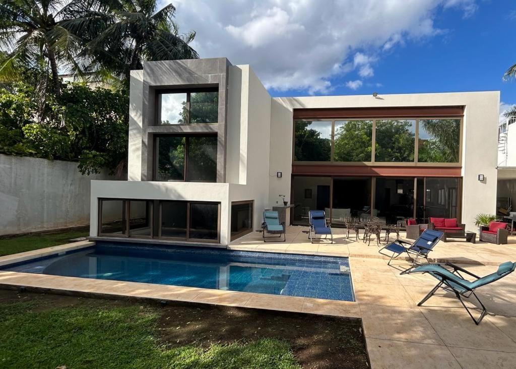 Casa familiar espacio, comodidad y entretenimiento - B&B Cancún