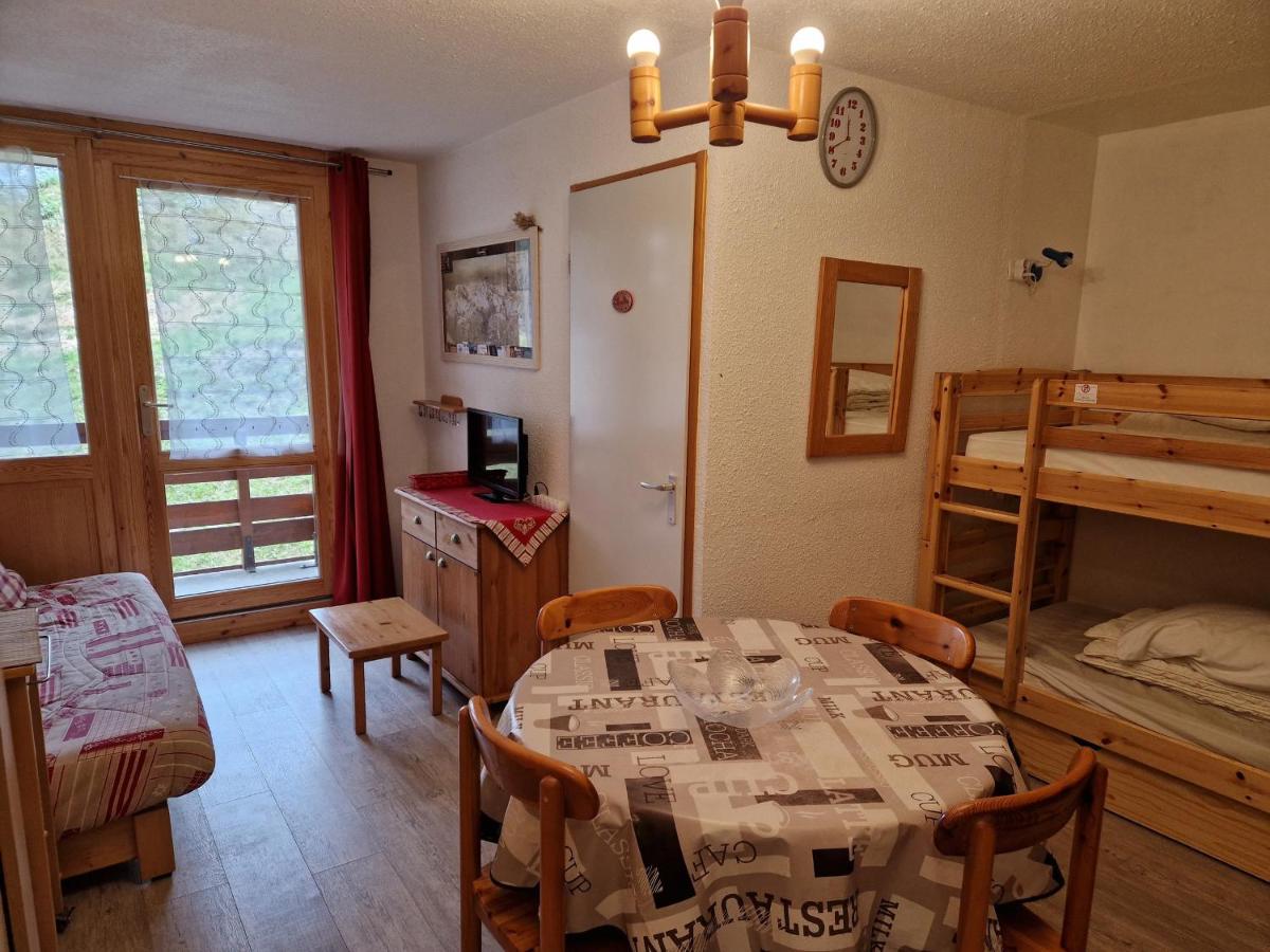 Charmant appart rénové 28m², skis aux pieds - FR-1-755-4 - Chambres d’hôtes Aime