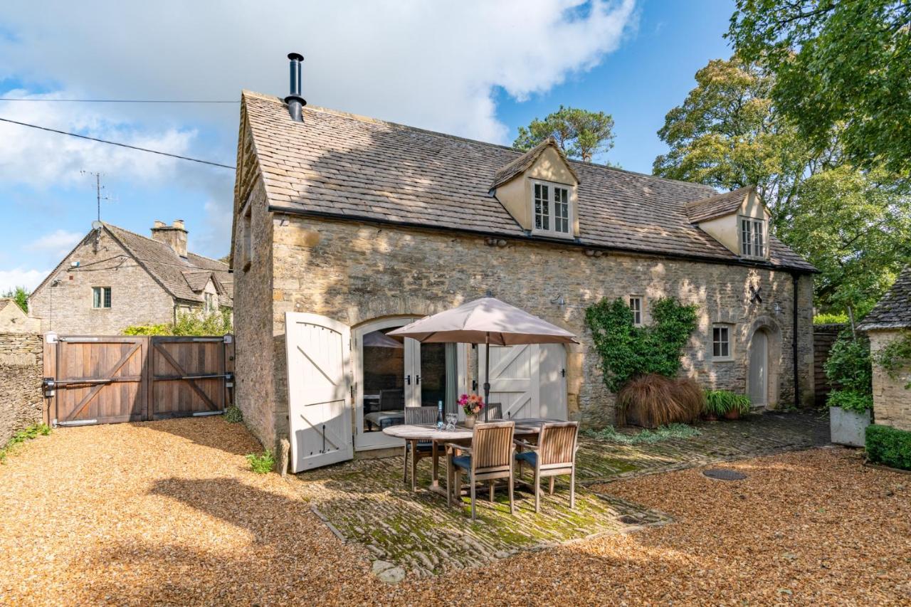 Coach House, Cold Aston - B&B