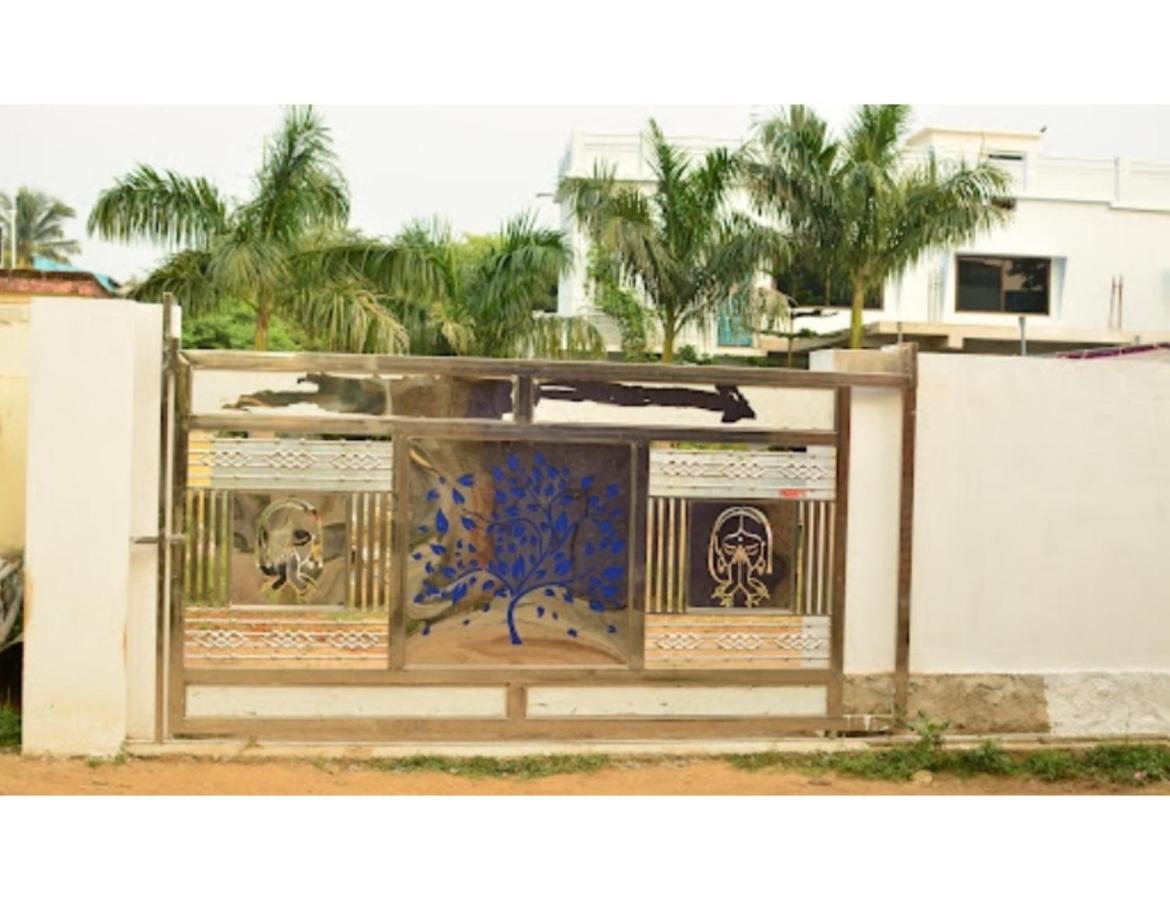 Eeshwar Lodge, Patnagarh, Odisha - Bed and Breakfast