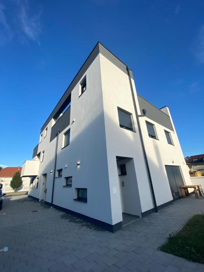 2 Terraces Apartment in Urban Villa - MLII - B&B