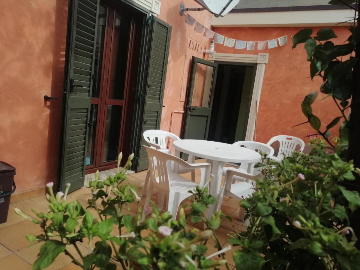 B&B Roseto degli Abruzzi - Casa con giardino a due passi dal mare - Bed and Breakfast Roseto degli Abruzzi