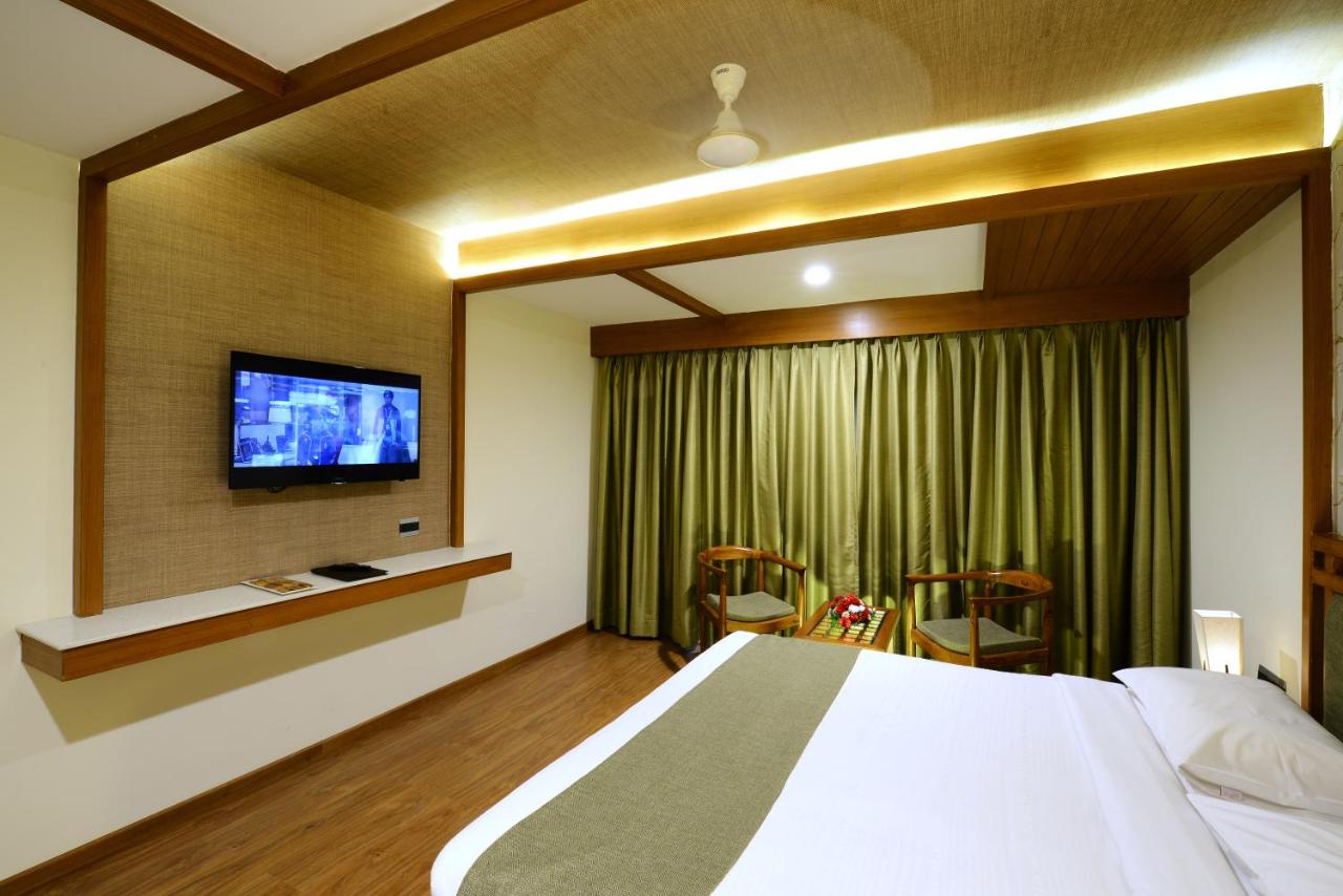 B&B Haiderabad - Taj Mahal Hotel - Bed and Breakfast Haiderabad