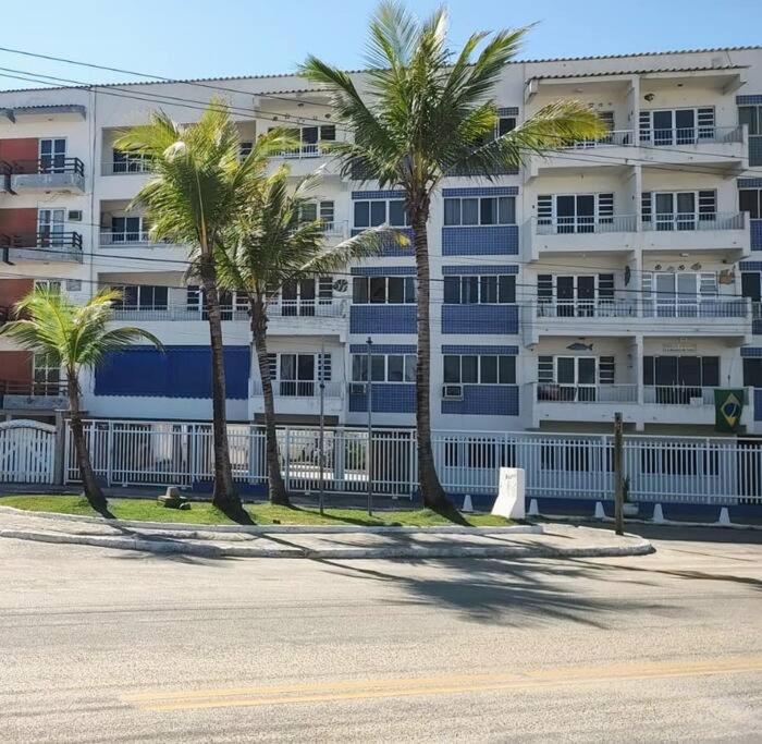 B&B Maricá - Apartamento temporada em frente à praia Ponta Negra, Maricá, RJ - Bed and Breakfast Maricá