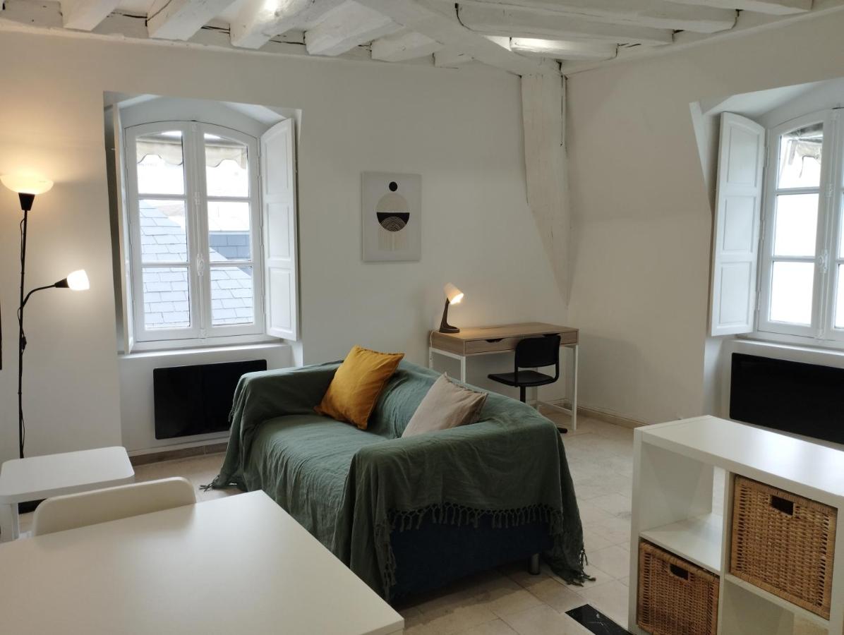 B&B Arpajon - Atypique Logement Central - Bed and Breakfast Arpajon