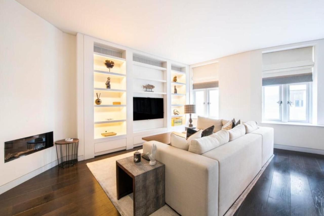 Prime Mayfair Pied De Terre Sleeps 6 Top Floor - B&B Londra