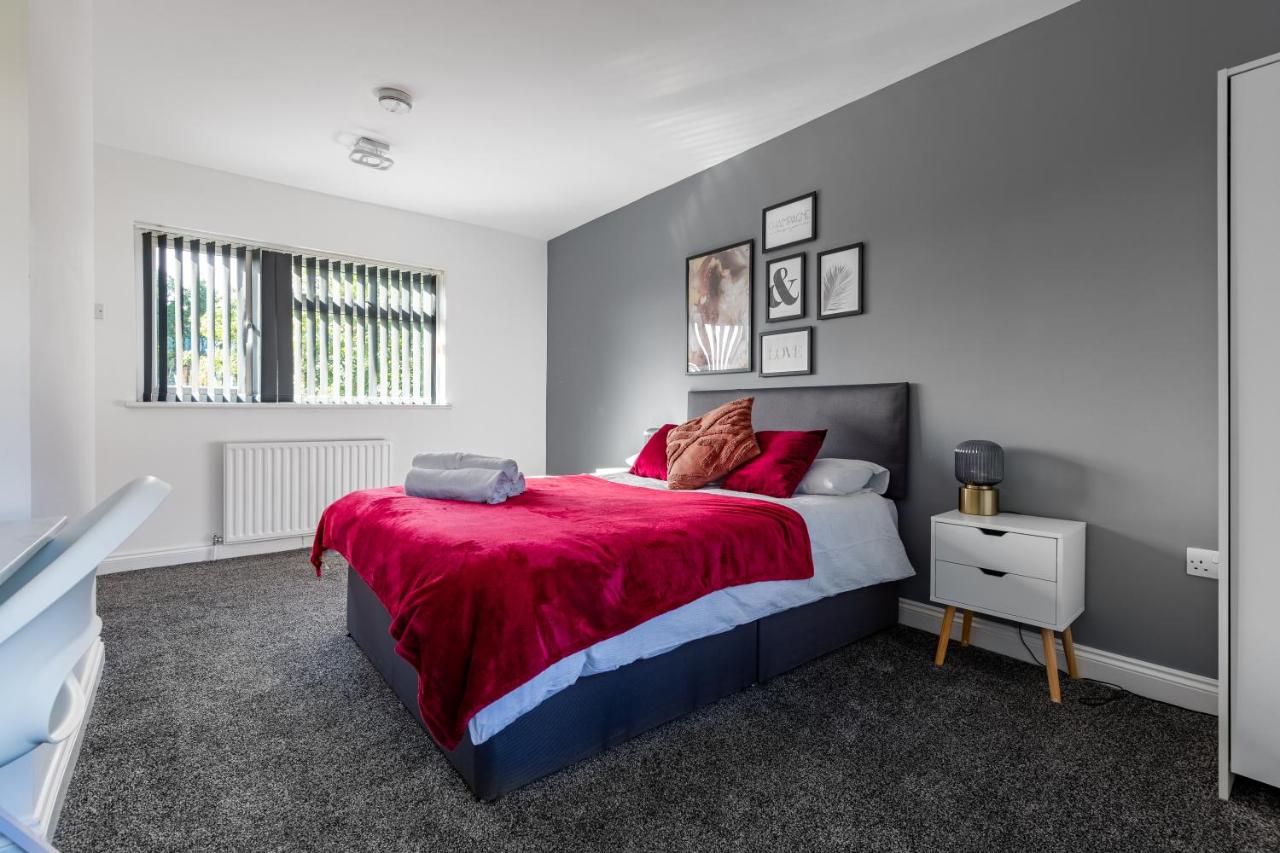 B&B Northampton - Tranquil Six Bedroom Haven - Bed and Breakfast Northampton