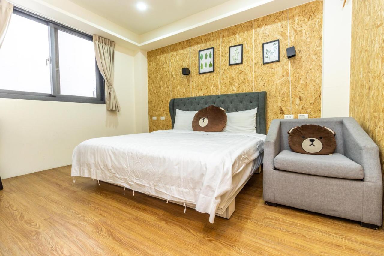 Queen Room