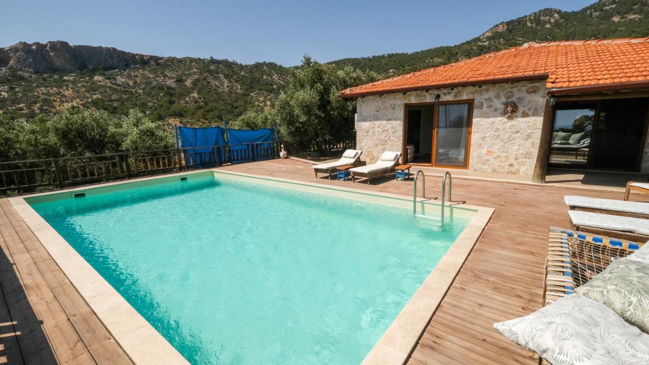 Likya House - Deniz ve Doğa Manzaralı, Havuzlu - B&B Bahtiyar