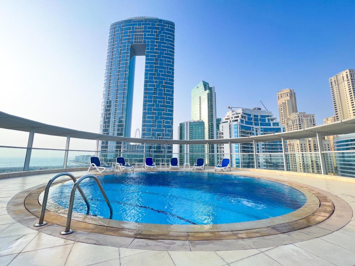 Luxury One Bedroom Apartment - Fully Furnished in Dubai Marina - Chambres d’hôtes Dubaï