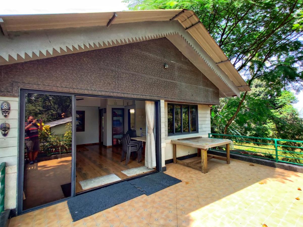 Stayscape Woodhouse 6BHK Lonavala - B&B Lonavla