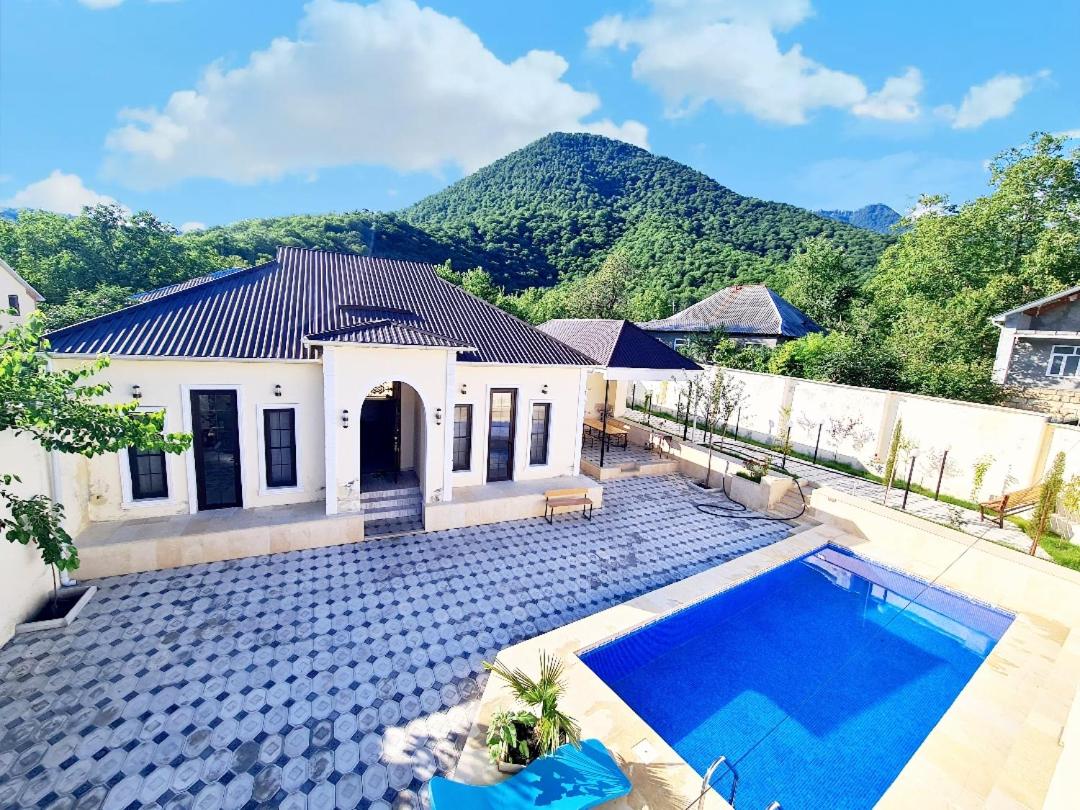 B&B Gabala - White Luxry villa one - Bed and Breakfast Gabala