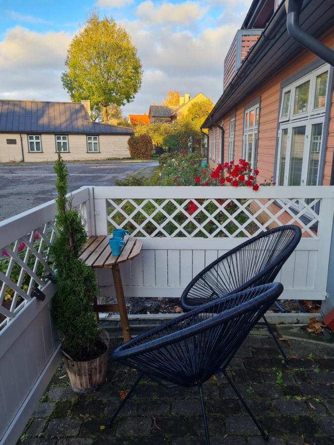 Free Parking l Everything nearby l Easy Self Check-In - B&B Pärnu