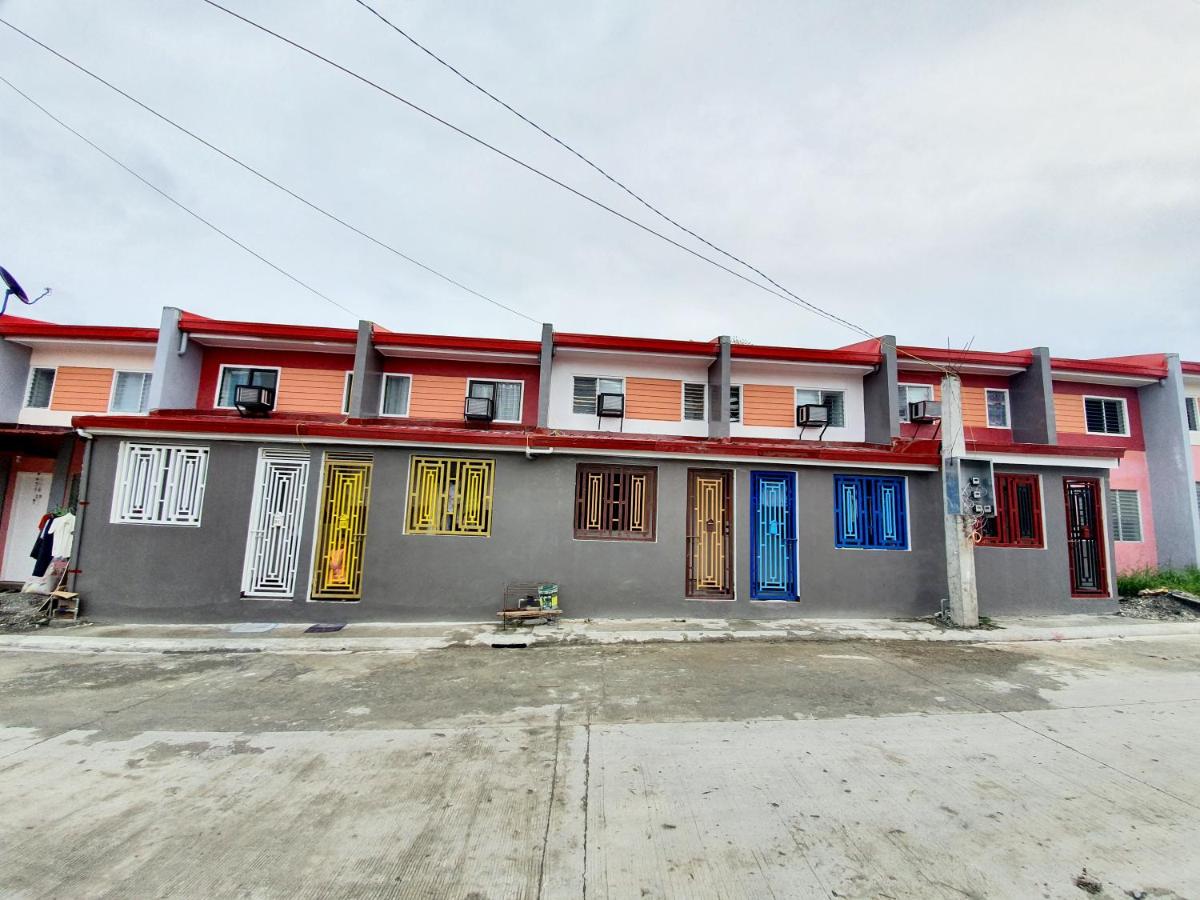Calapan Transient House Acacia L35 - Ferienwohnung