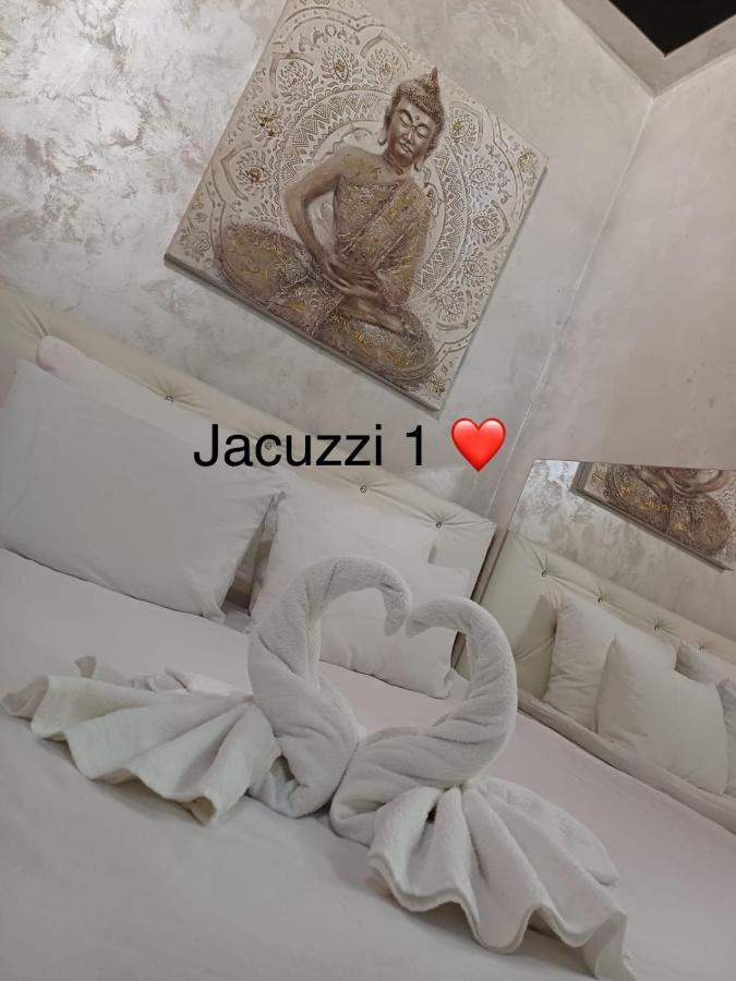 King Room with Spa Bath