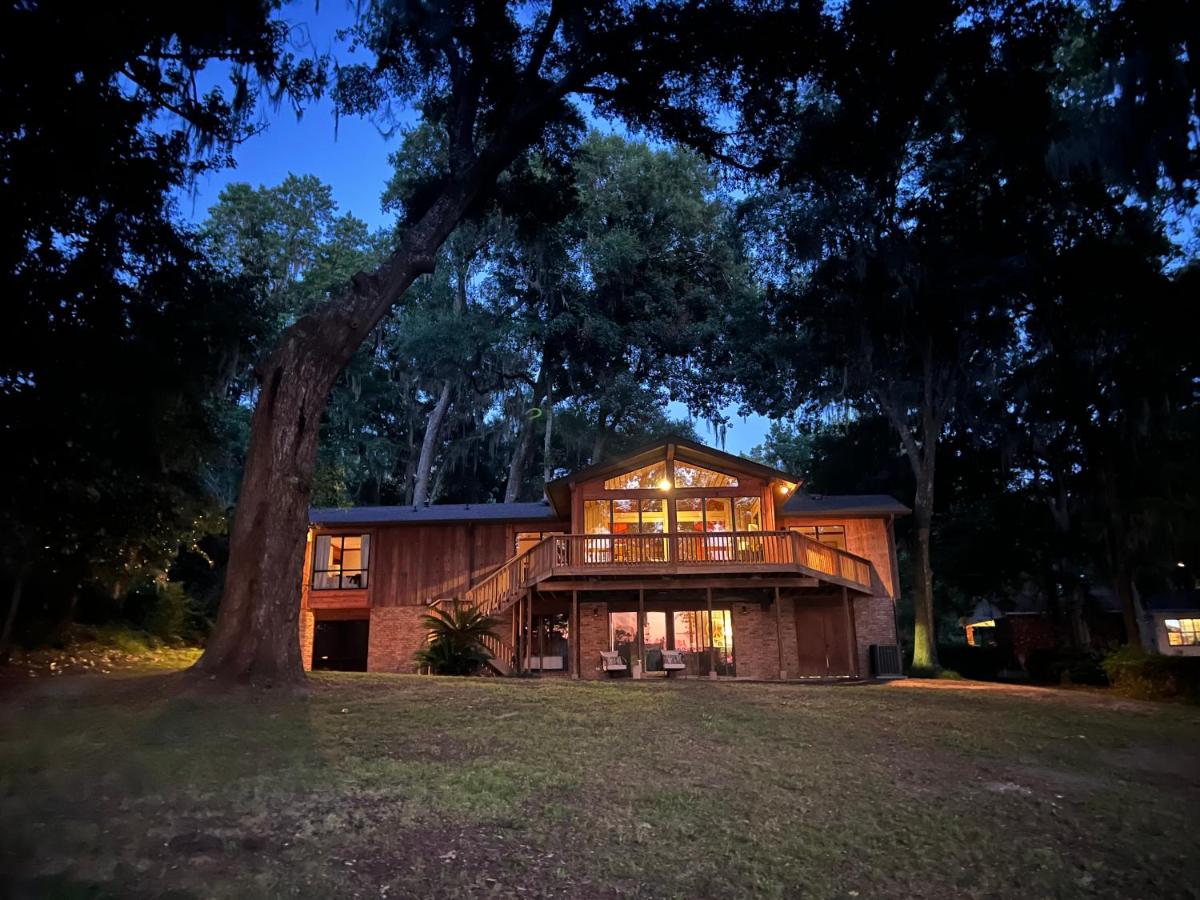 Hammock Lake House - 4BDR Lake Park Valdosta Area - Bed and Breakfast