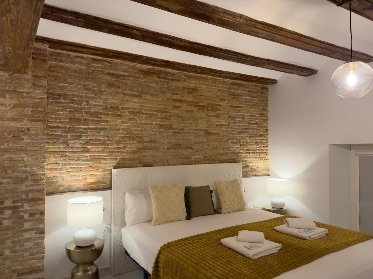 Central Market - Ciutat Vella, exclusively for families - Mid-term - Bed and Breakfast