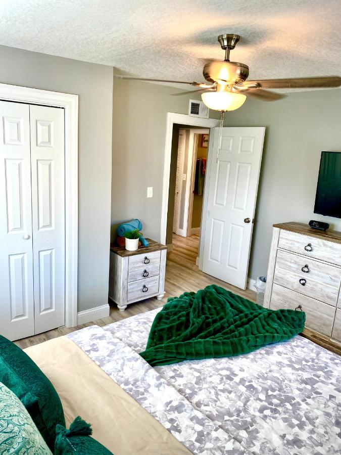 Twice as nice get away! - B&B Omaha